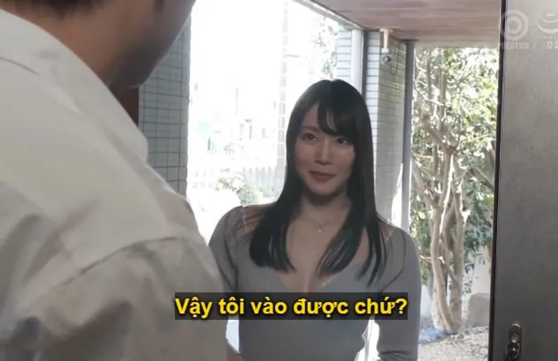 Chàng trai giàu có bị cô em xinh tươi nhà bên kia đường, mới dọn về cùng chồng, rủ rê làm tình.